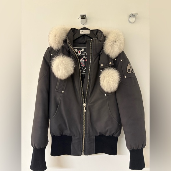 Moose Knuckles Size Medium Dark Grey - Picture 1 of 7